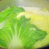 白菜鍋　牛乳ごま味噌だれ添え